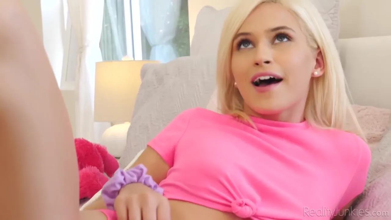 Kiara Cole – Babysitter With Benefits