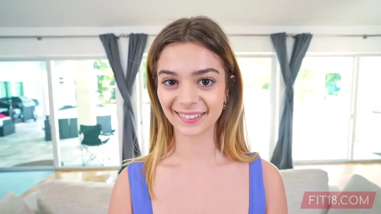 Molly Little – Lustful Heart-stopping Creampie Pov