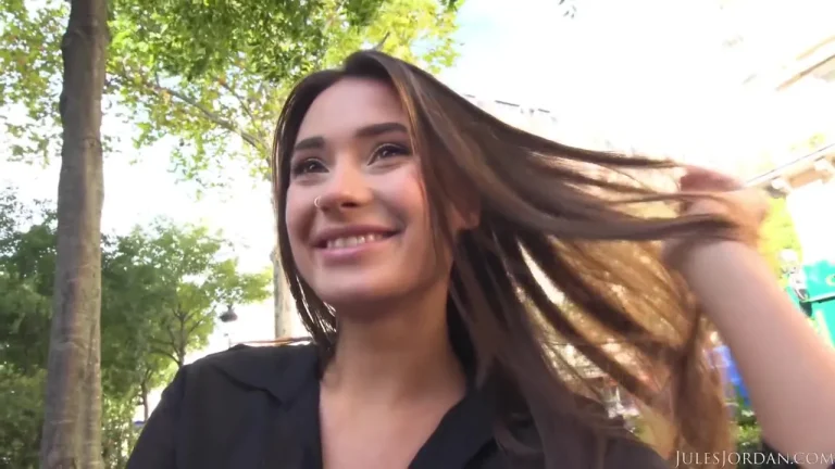 Liya Silver, Manuel Ferrara – Busty European Babe Liya Silver