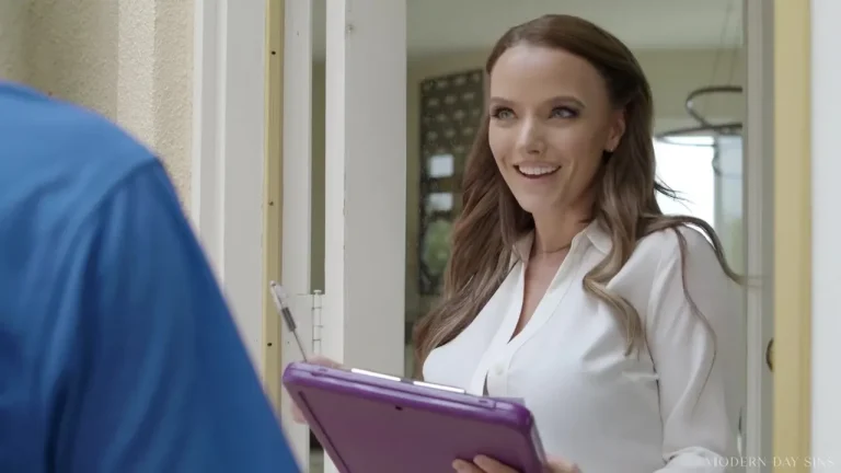 Pristine Edge – Housewifes Backdoor Delivery Hot Video