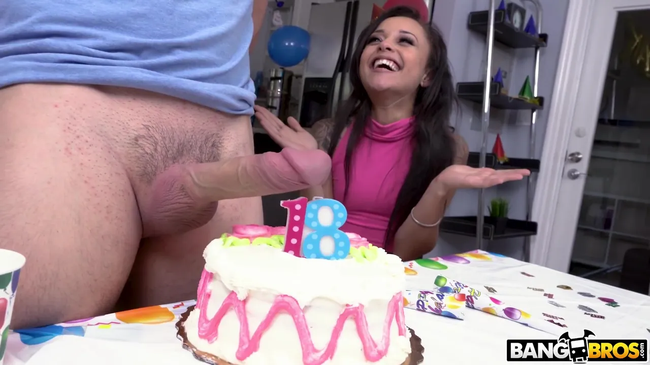 Holly Hendrix Doing Anal At Her Bday Party