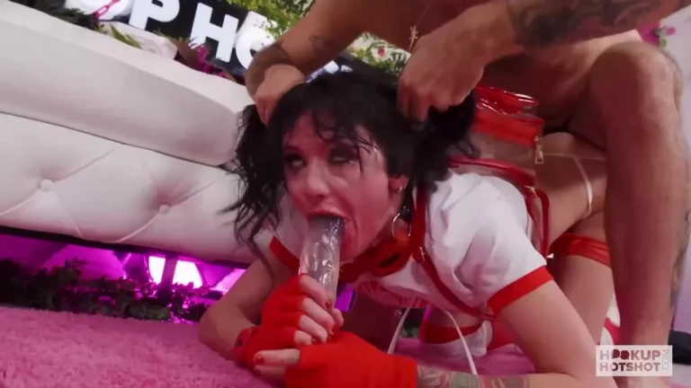 Nade Nasty And Rosalyn Sphinx – Engaging Rosalyn And Nades Blowjob Video