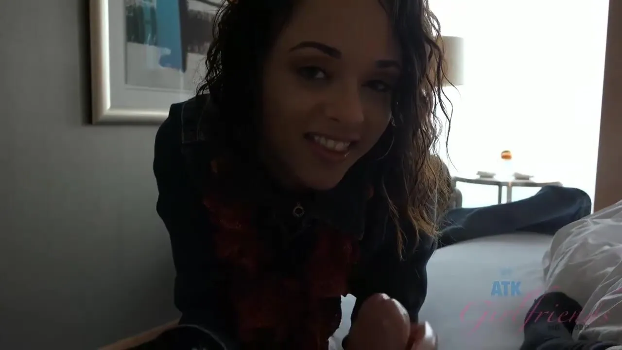 Holly Hendrix – After a good ass fuck you fill Hollys mouth with cum