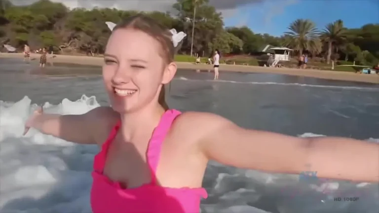 Melody Marks in You fuck Melody on the bluff, and cum on her face and tits