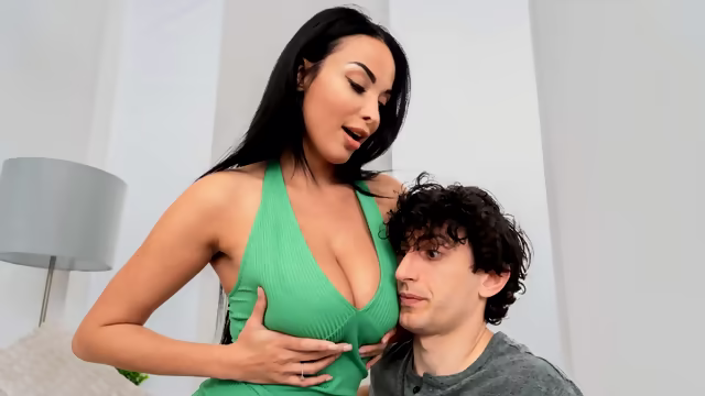 anissa kate uses stepson as naked model