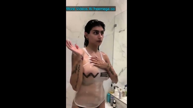 mia âkhalifa ânude âwet âSee âEverything âAt âfreemega.co